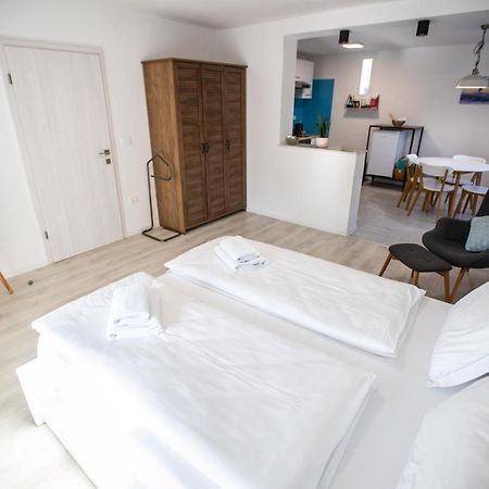 Aloha Apartments Koper Bagian luar foto