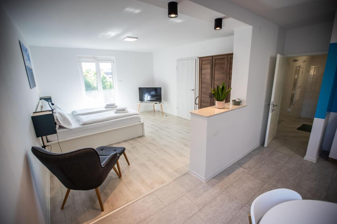Aloha Apartments Koper Bagian luar foto